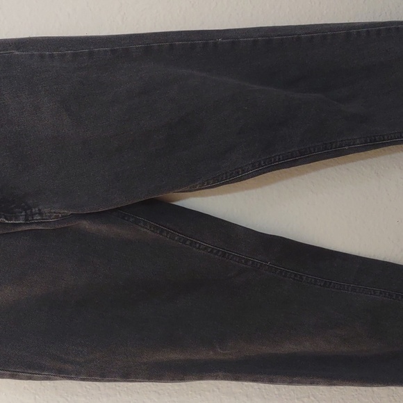 SLIGHTLY USED BDG URBAN OUTFITTERS STYLE MOM SIZE W24 COLOR CHARCOAL - Picture 5 of 9
